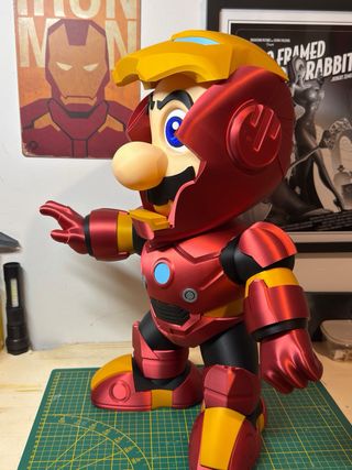 Super Mario con traje de Iron Man
