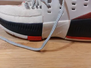 2 Pares Botas Baloncesto marca Adidas