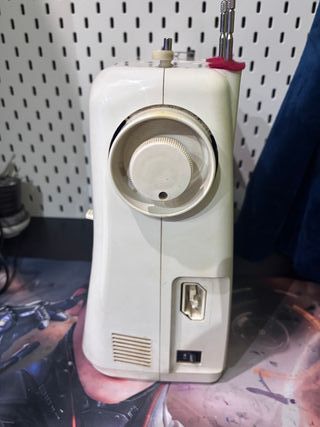 Máquina de coser Alfa Inizia mod. 520