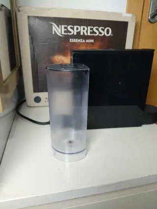 Macchina da caffè Nespresso Krups Essenza Mini nera