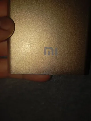 Batería Portátil Xiaomi Dorada