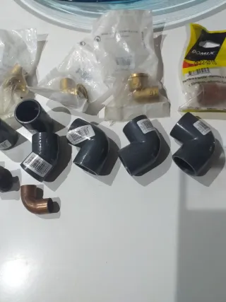 Lote Fontanería Codos y Conexiones