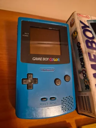 Game Boy Color + Juegos Pokémon
