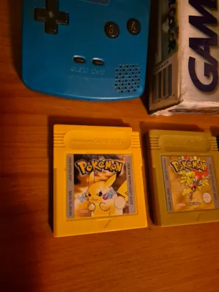 Game Boy Color + Juegos Pokémon