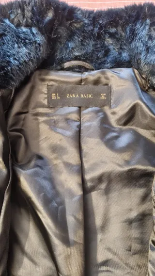 Chaquetón azul de pelo sintético Zara