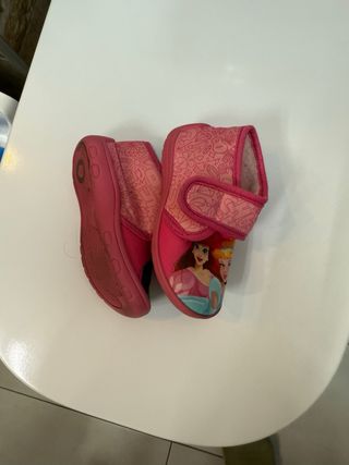 Zapatillas princesas Disney T.23