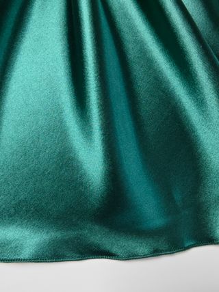 Vestido lencero verde satinado