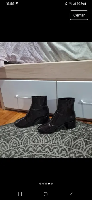 Botines Zara charol tacón cuadrado Color Burdeos