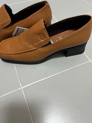 Mocasines de piel color tierra 38