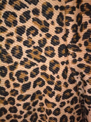Stradivarius Chaquetón Animal Print Talla M
