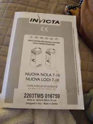 Estufa de pellets Invicta Negra,