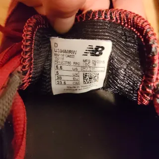 Zapatillas New Balance Rojas Talla 38