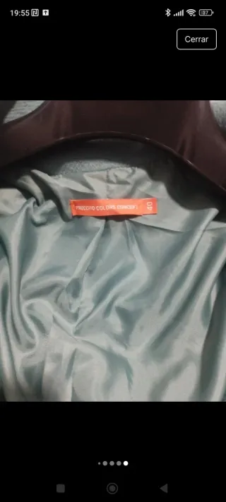 Chaquetón verde con cordón ajustable