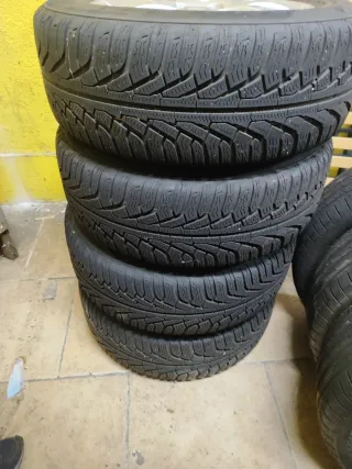 Llantas Alfa Romeo 16 con neumáticos