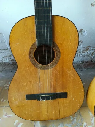 Chitarre riparabili in vendita