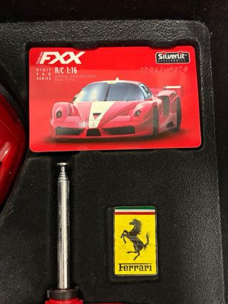 Ferrari FXX R/C 1:16 teledirigido