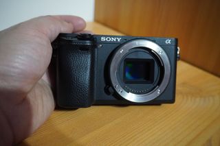 Kit de cámara Sony A6300