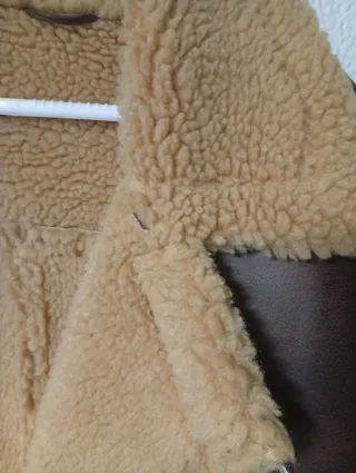 Chaqueta/cazadora de cuero borreguillo Zara