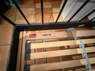 Cama individual estilo retro