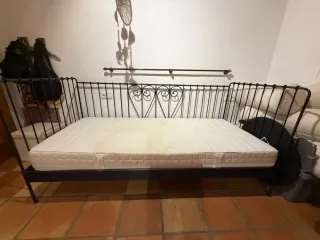 Cama individual estilo retro