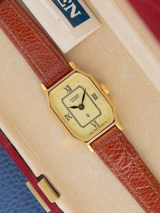 Citizen Quartz Reloj Nuevo de Stock Antiguo.