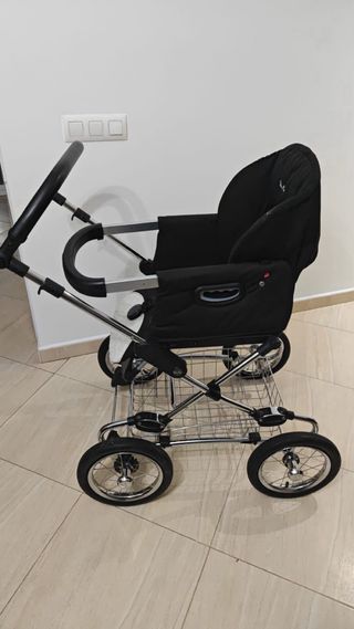 Carrito de bebé clásico