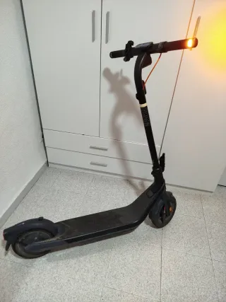 Patinete Eléctrico Ninebot E2 Pro + Casco