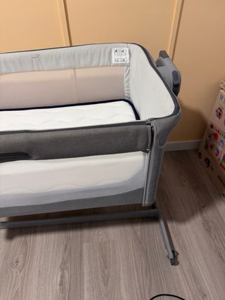 Cuna Colecho Chicco Next2Me Gris