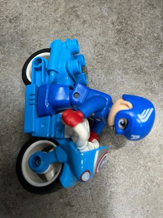 Lego Duplo Capitán América con Moto