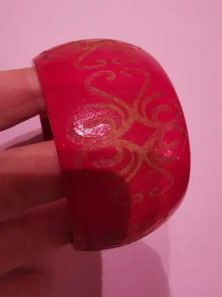 Pulsera Brazalete Diseño Floral y Hojas, talladas