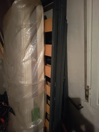 Litera metálica con somier de lamas