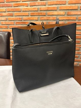 Bolso Guess Negro Piel