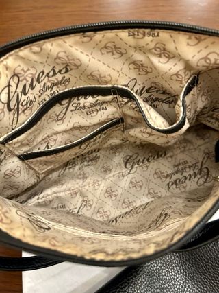 Bolso Guess Negro Piel