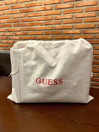 Bolso Guess Negro Piel