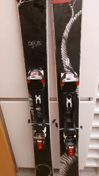Esquís de travesía LINE Opus