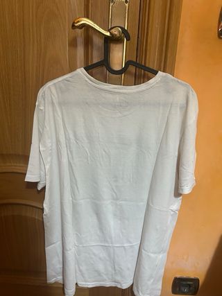 Camiseta Primark blanca y verde