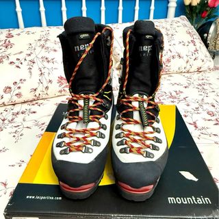 Botas La Sportiva Nepal Cube GTX Mujer NUEVAS