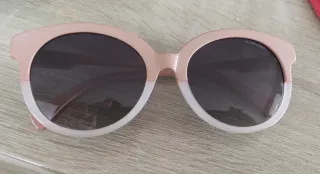 Gafas de sol HUGO CONTI rosa y blanco