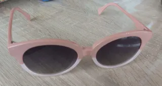 Gafas de sol HUGO CONTI rosa y blanco