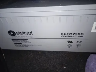 Batería Eleksol 6GFM250G 12V 250AH