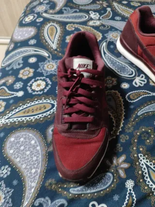 Zapatillas Nike Burdeos