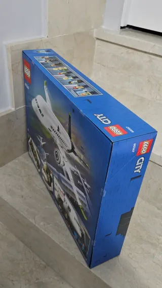Lego City 60367 Avión de Pasajeros, nuevo.