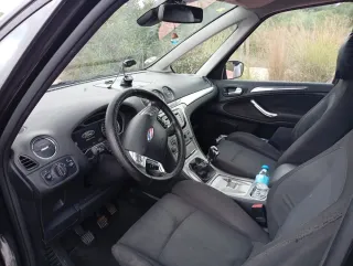 Ford Galaxy 2010