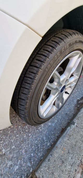 Ford Ka Titanium+ 2015