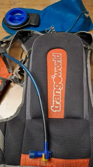 Mochila Trangoworld Dieron 10L Naranja,