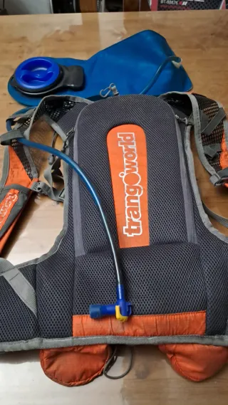 Mochila Trangoworld Dieron 10L Naranja,