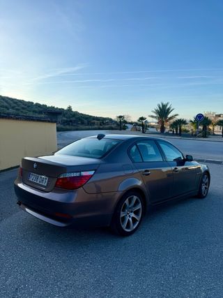 BMW e60 530d con 200.000km IMPECABLE acepto cambio