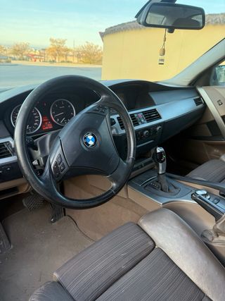 BMW e60 530d con 200.000km IMPECABLE acepto cambio