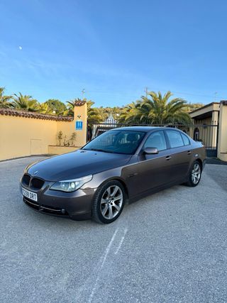 BMW e60 530d con 200.000km IMPECABLE acepto cambio