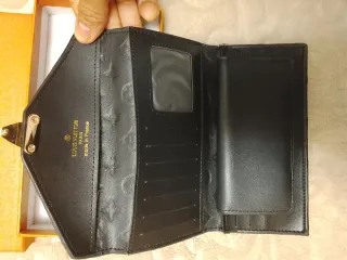 Cartera Louis Vuitton Marrón